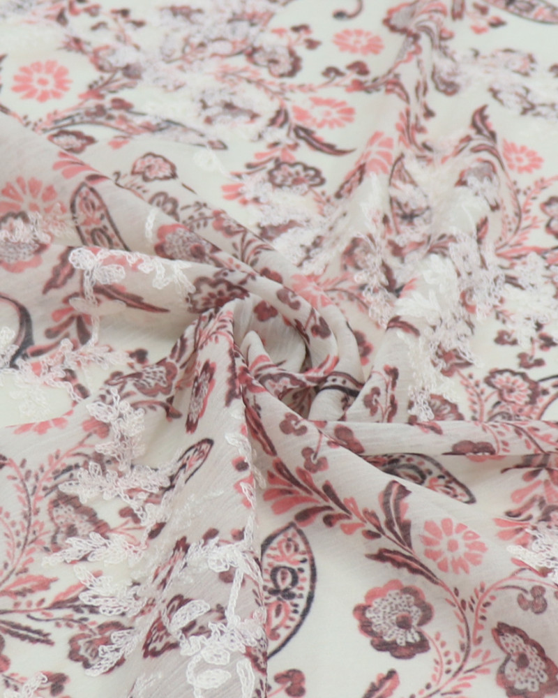 Tecido Crepe Chiffon Italiano Texturizado e Bordado Ramos em Cashmere Vermelho e Creme