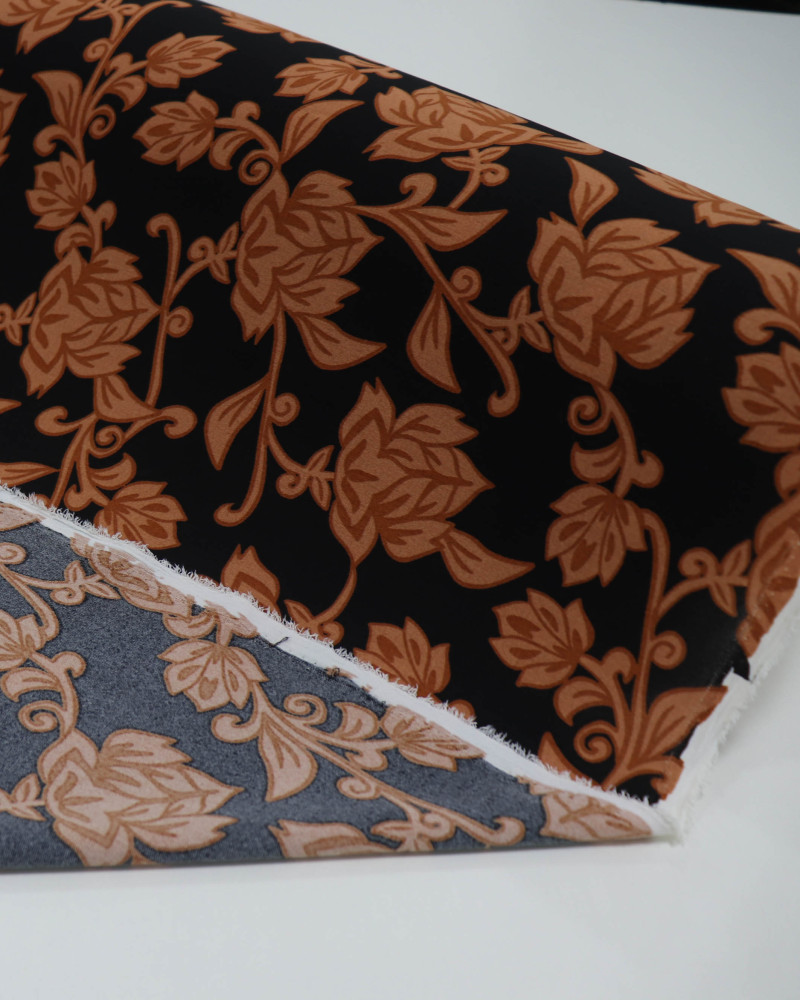 Tecido Crepe Koshibo Ramos e Flores Cobre e Preto