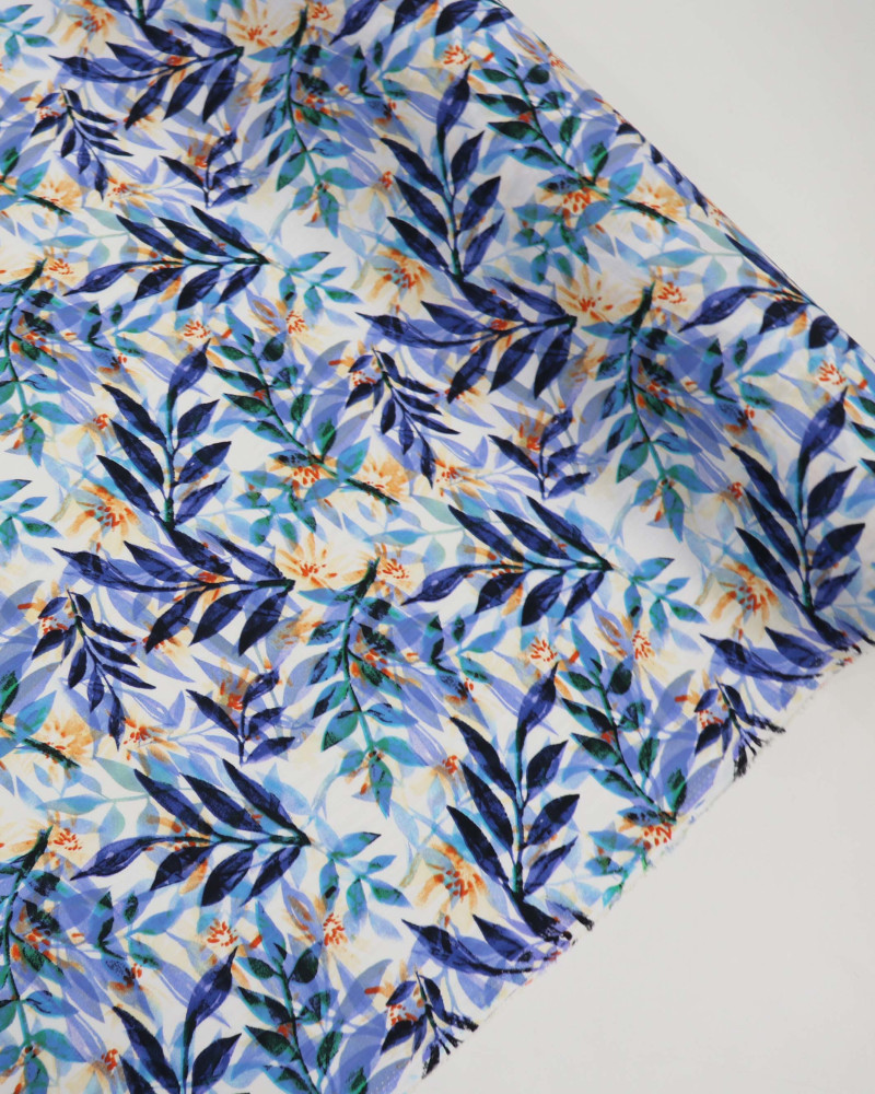 Tecido Viscose Texturizada Ramos Sobrepostos Tons de Azul