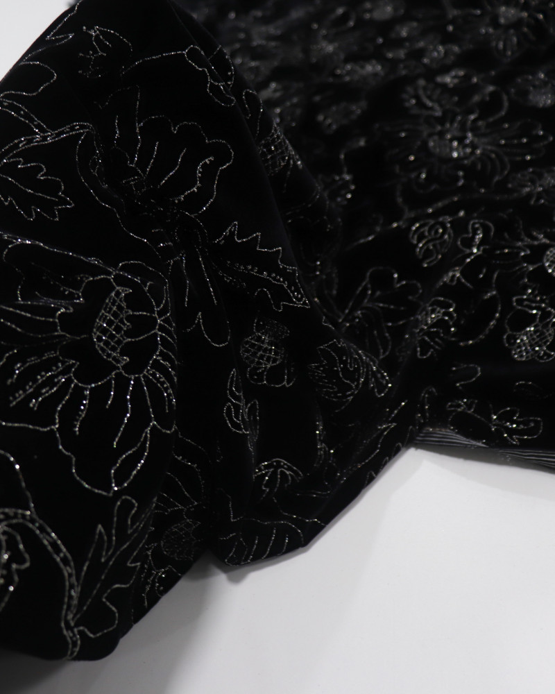 Tecido Veludo Cristal Italiano Flores com Lurex Preto
