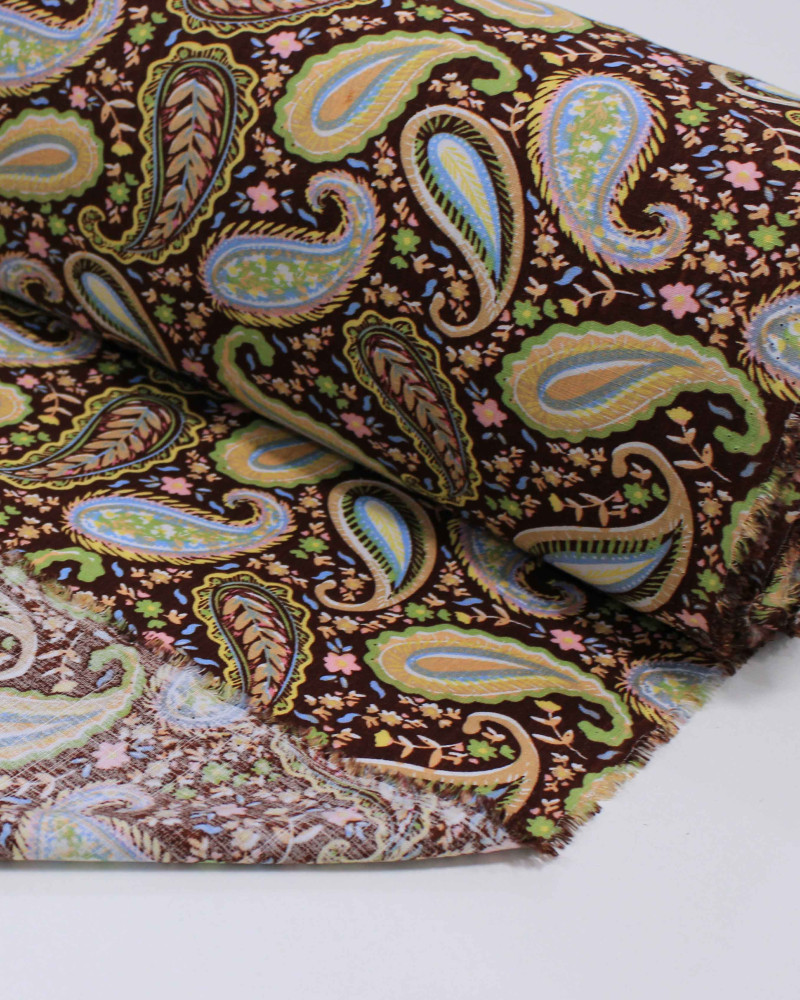Tecido Viscose Texturizada Paisley Candy Color e Marrom