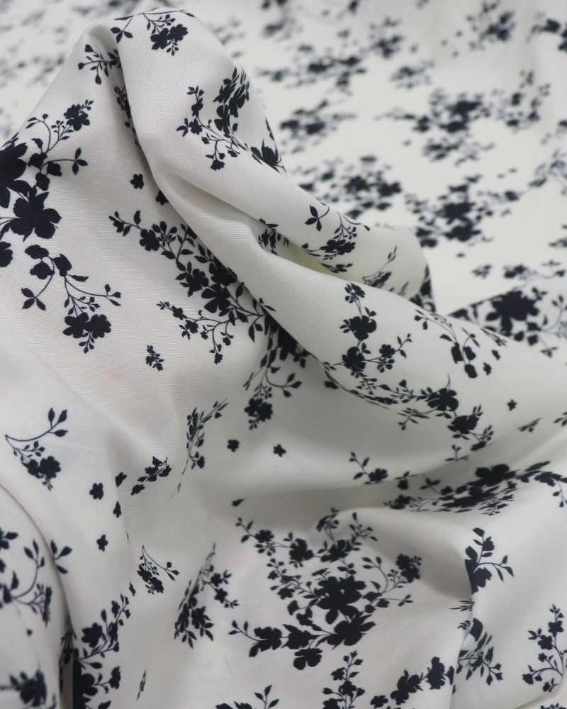 Tecido Viscose Italiano Acetinada Ramos Preto e Offwhite