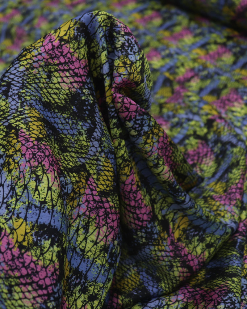 Tecido Crepe Chiffon Italiano Grosso Acetinado Escamas Abstratas Colorido