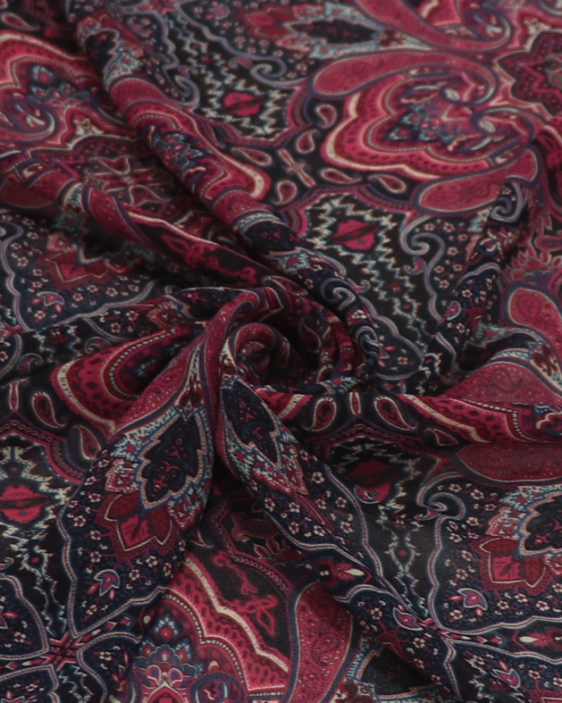 Tecido Crepe Chiffon Italiano Cashmere e Arabesco Pitaia e Preto