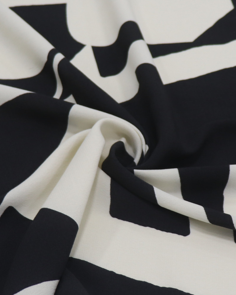 Tecido Crepe de Viscose Italiano Estampa Abstrata Creme e Preto