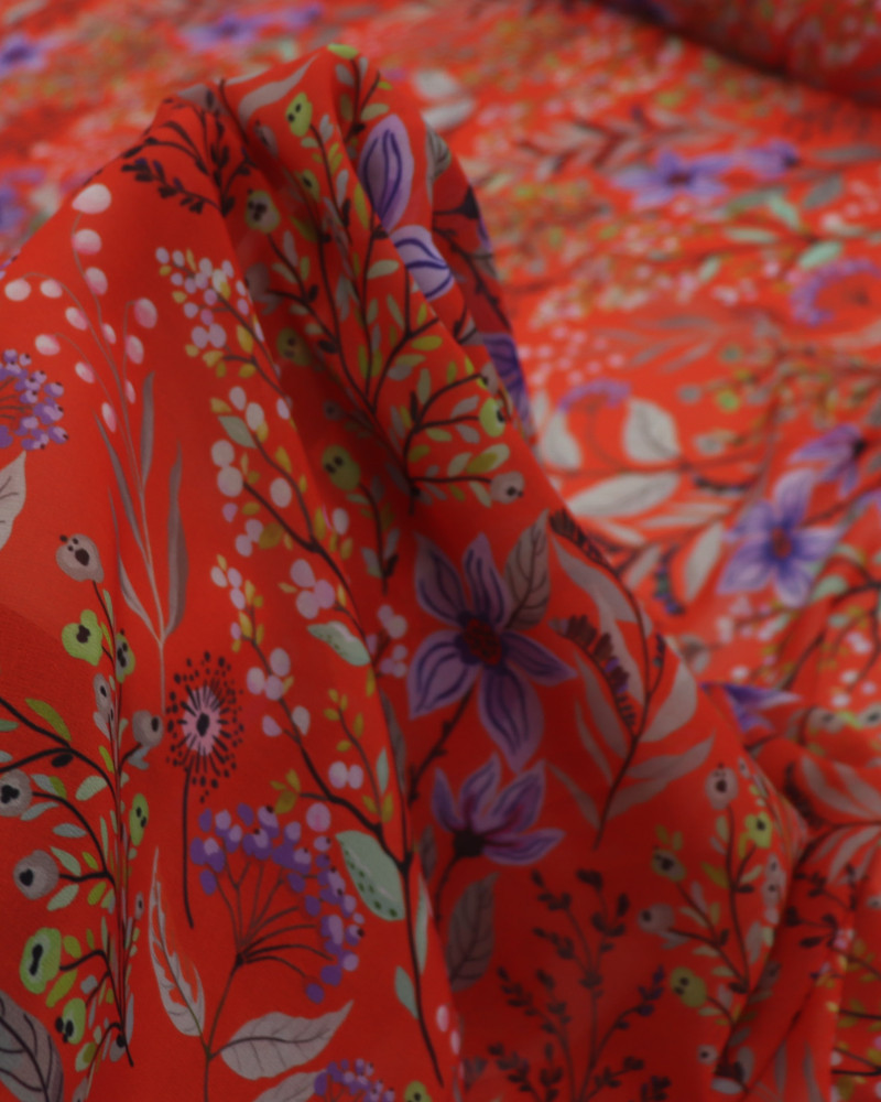 Tecido Crepe Chiffon Italiano Ramos Florais Lavanda e Vermelho