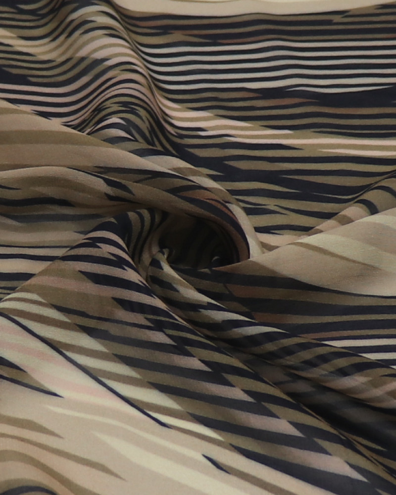 Tecido Crepe Chiffon Italiano Listras Ondulares Preto e Tons de Marrom