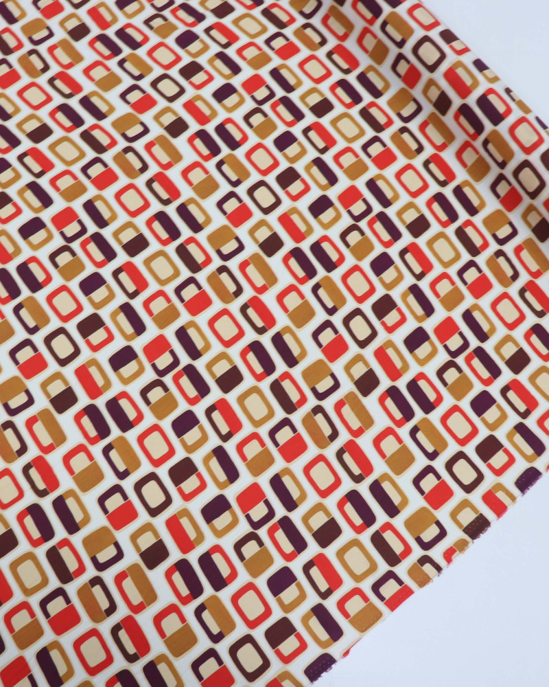 Tecido Viscose Italiano Geométrico Vermelho, Caramelo e Roxo
