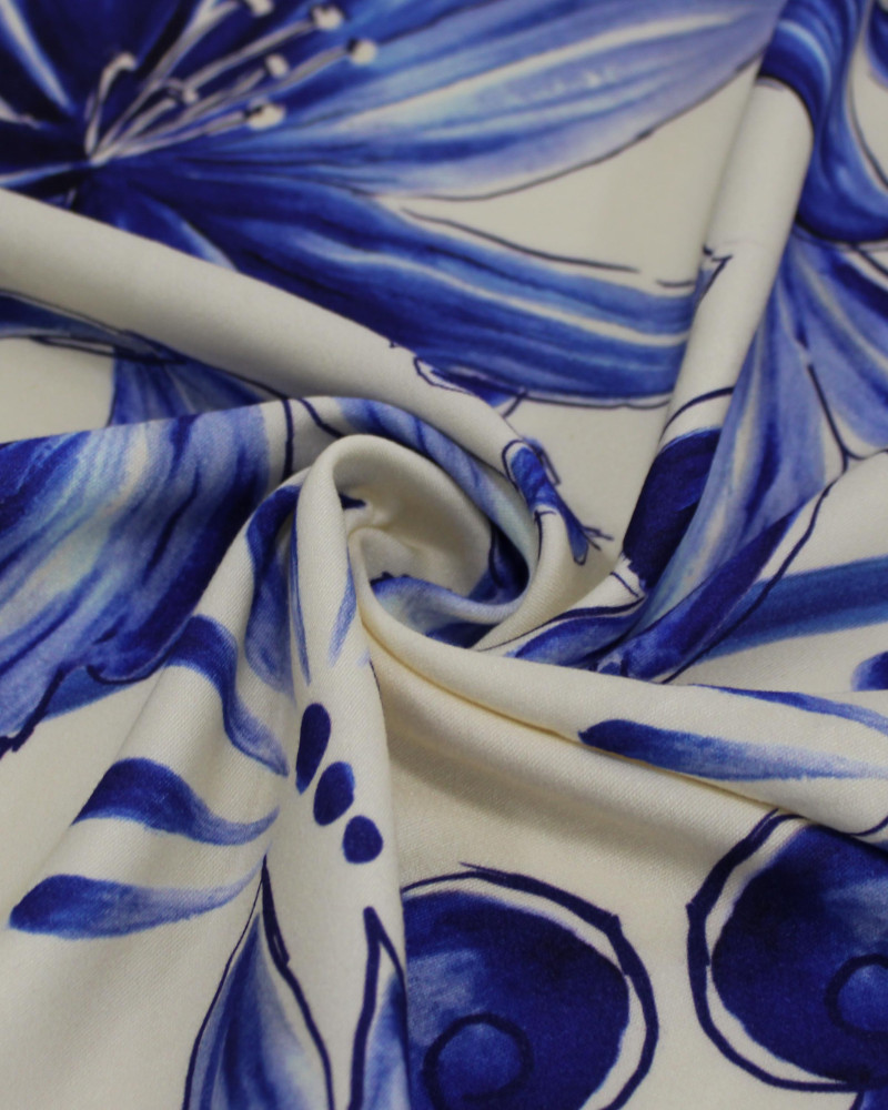 Tecido Viscose Premium Barrado Macro Floral Azul e Offwhite