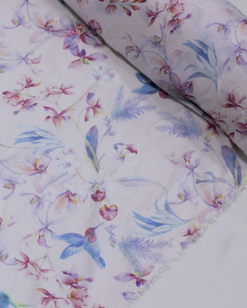 Tecido Viscose Premium Beija Flor e Flores Tons Pastéis