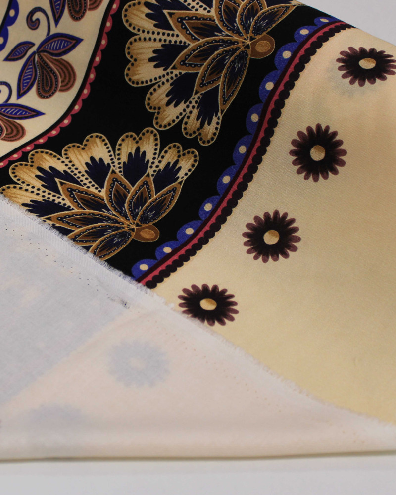 Tecido Viscose Sarjada Premium Barrado Duplo Floral Colorido e Creme