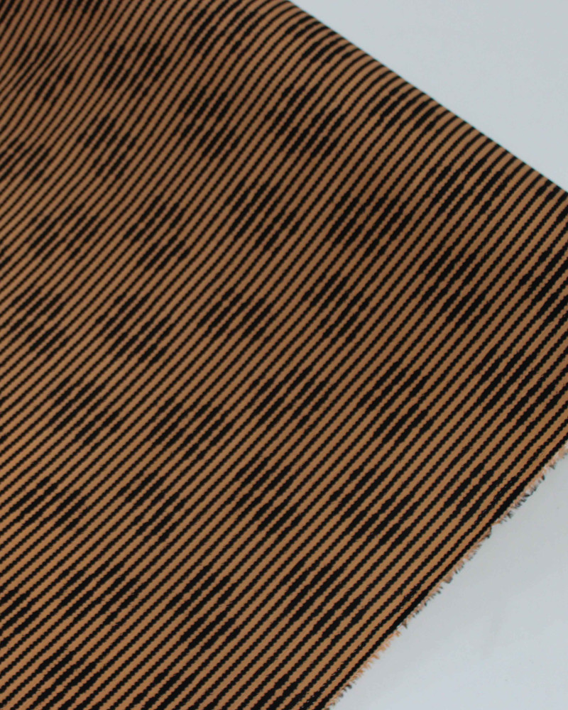 Tecido Viscose Texturizada Listras Pontilhadas e Flores Abstratas Preto e Argila