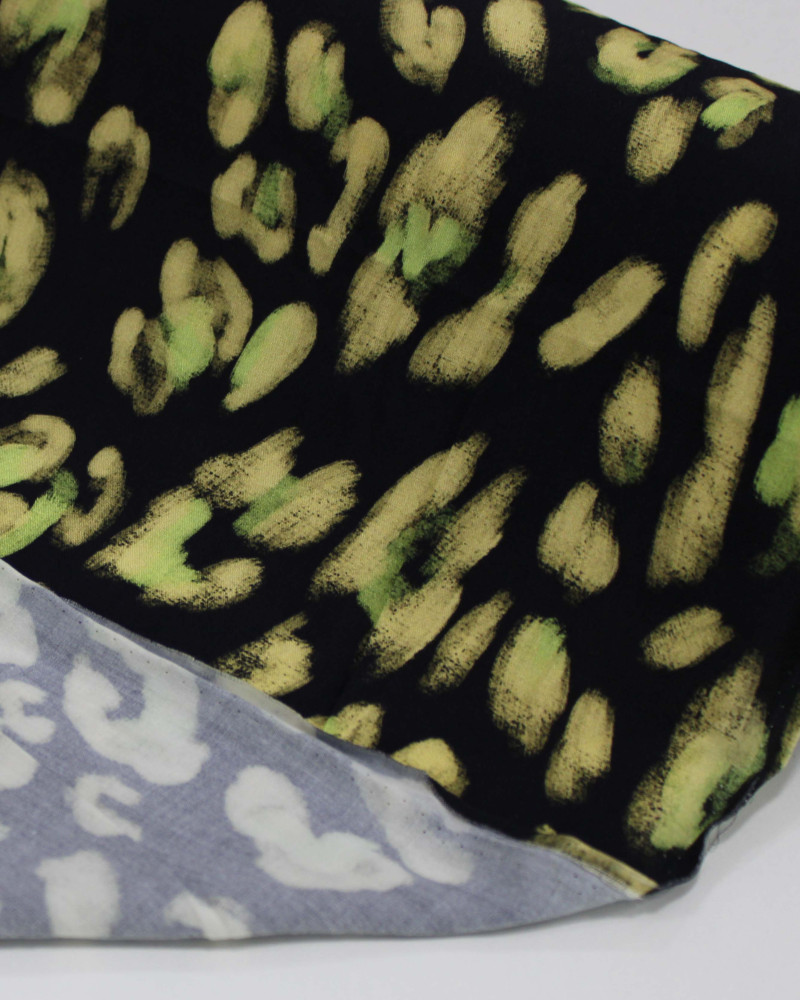 Tecido Viscose Premium Animal Print Abstrato Amarelo, Verde e Preto