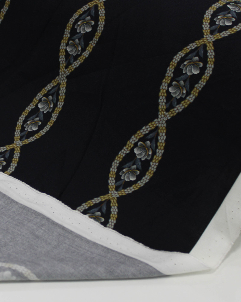 Tecido Viscose Premium Listras Florais Trançadas Amarelo, Tons de Cinza e Preto