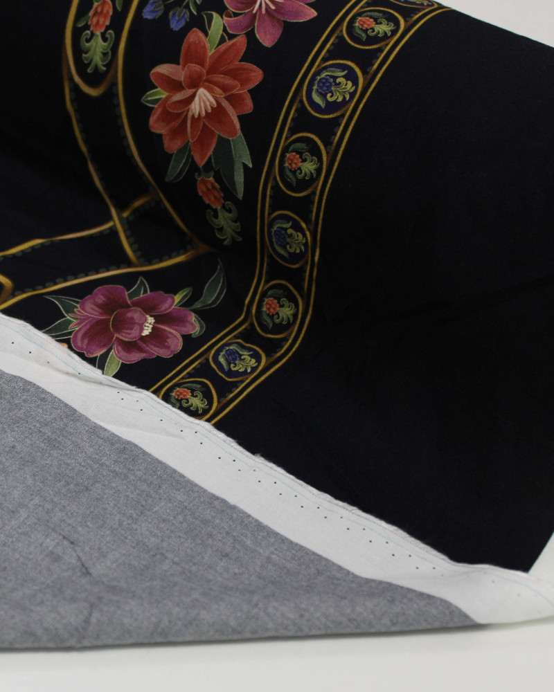 Tecido Viscose Premium Listras Estampadas Colorido e Preto