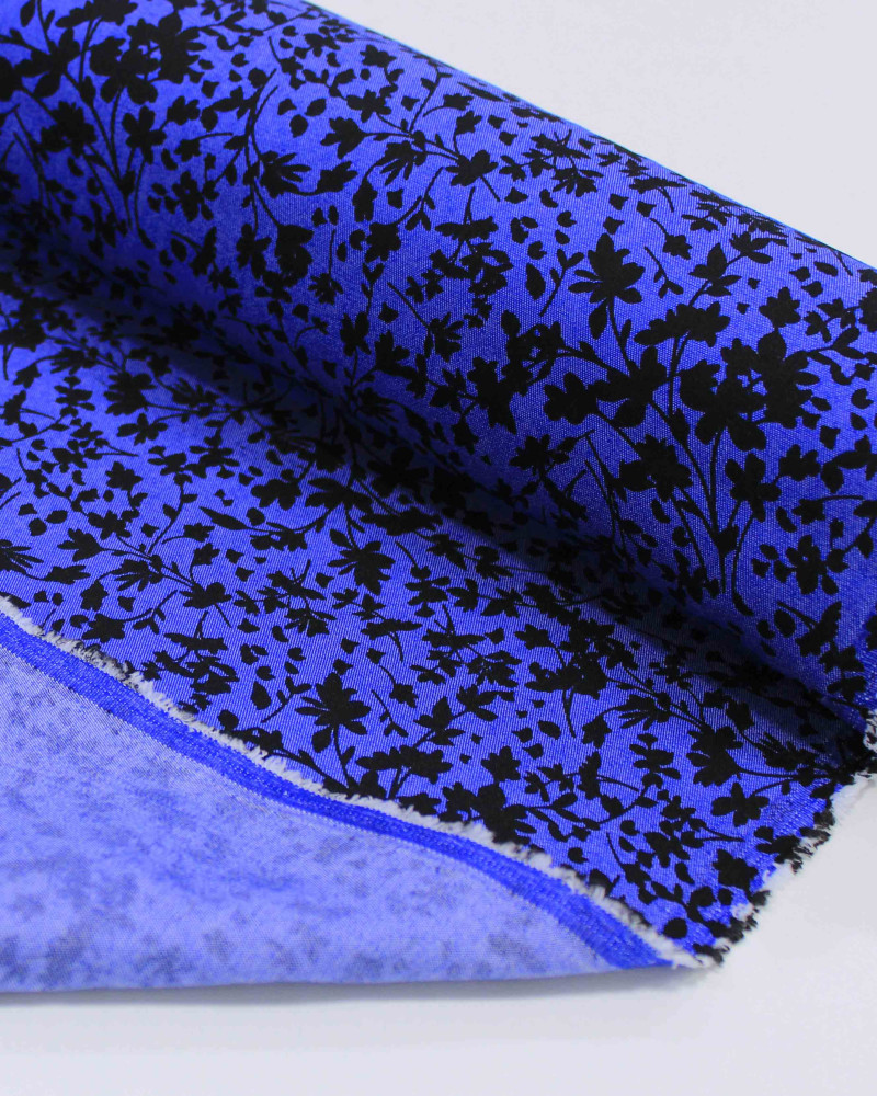 Tecido Tencel Micro Ramos Preto e Azul Bic