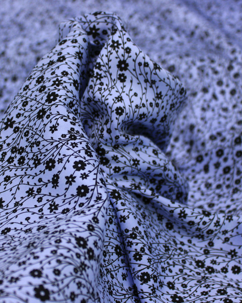 Tecido Viscose Micro Ramos Delicados Preto e Azul Ardósia