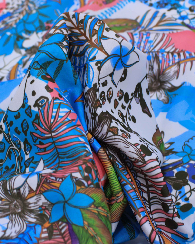 Tecido Crepe Silk Multi Floral Colorida e Branco