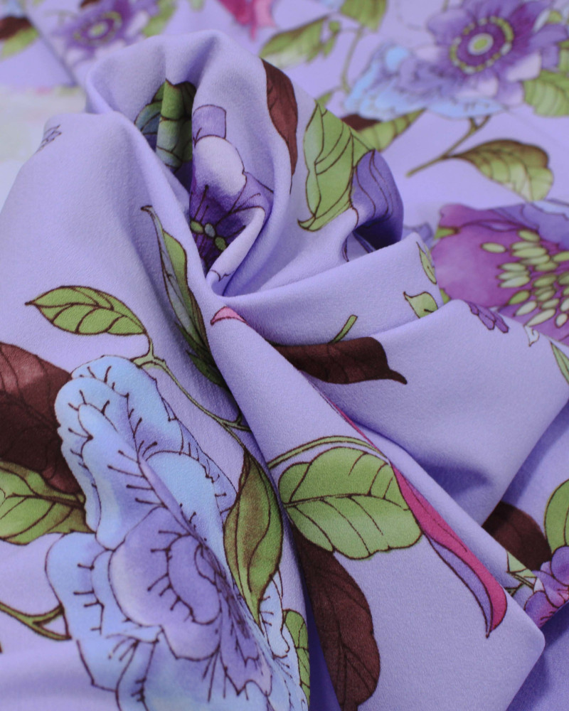 Tecido Micro Fibra Alfaiataria Ramos Florais Colorido e Lilás