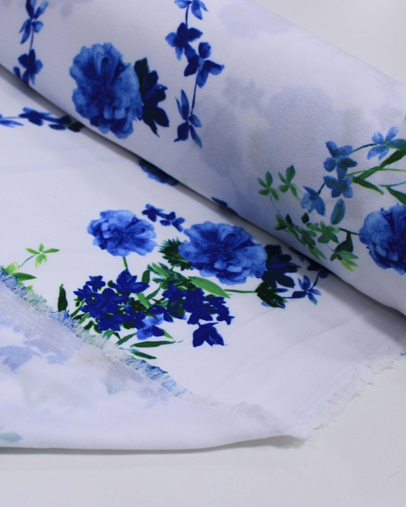 Tecido Micro Fibra Alfaiataria Ramos Florais Verde, Azul e Branco