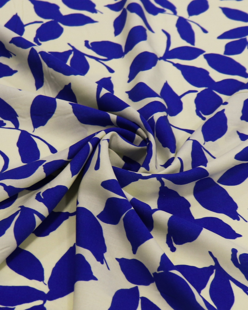 Tecido Viscose Folhas Azul Bic e Creme