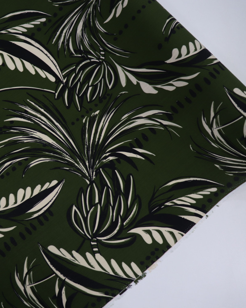 Tecido Viscose Texturizada Macro Folhagens e Pontos Bege, Preto e Verde Oliva