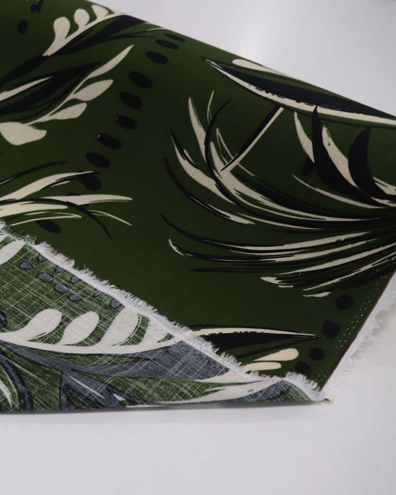 Tecido Viscose Texturizada Macro Folhagens e Pontos Bege, Preto e Verde Oliva
