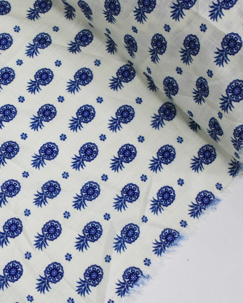 Tecido Viscose Texturizada Premium Abacaxi Esstampado e Flores Azul e Offwhite