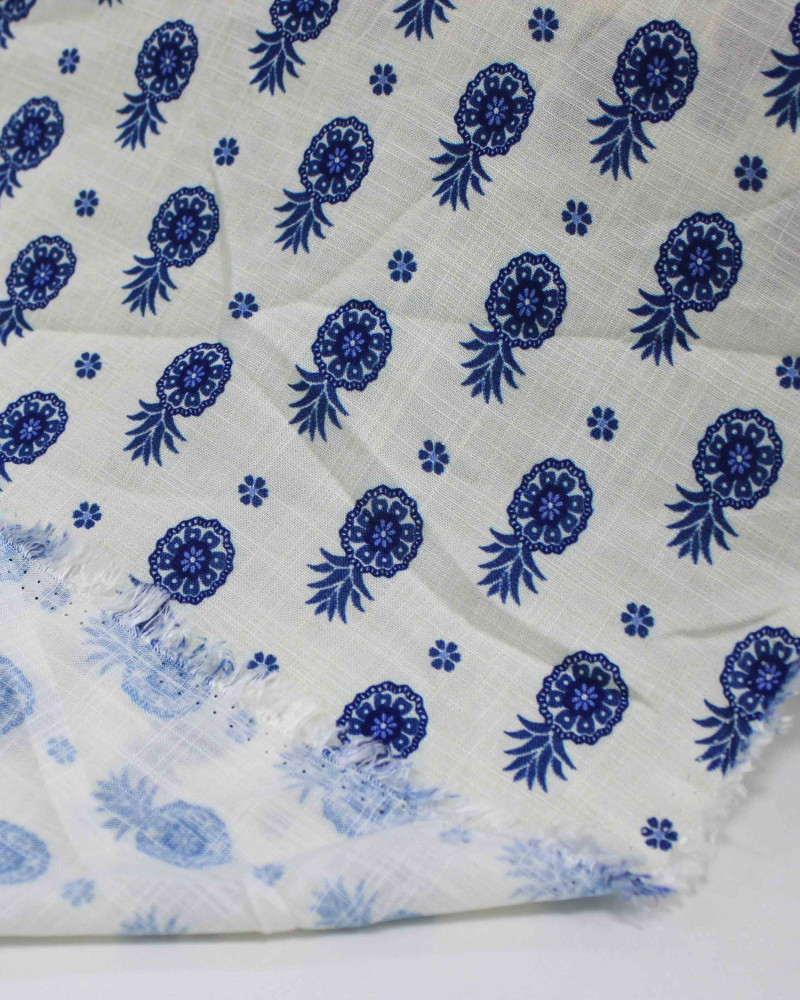 Tecido Viscose Texturizada Premium Abacaxi Esstampado e Flores Azul e Offwhite
