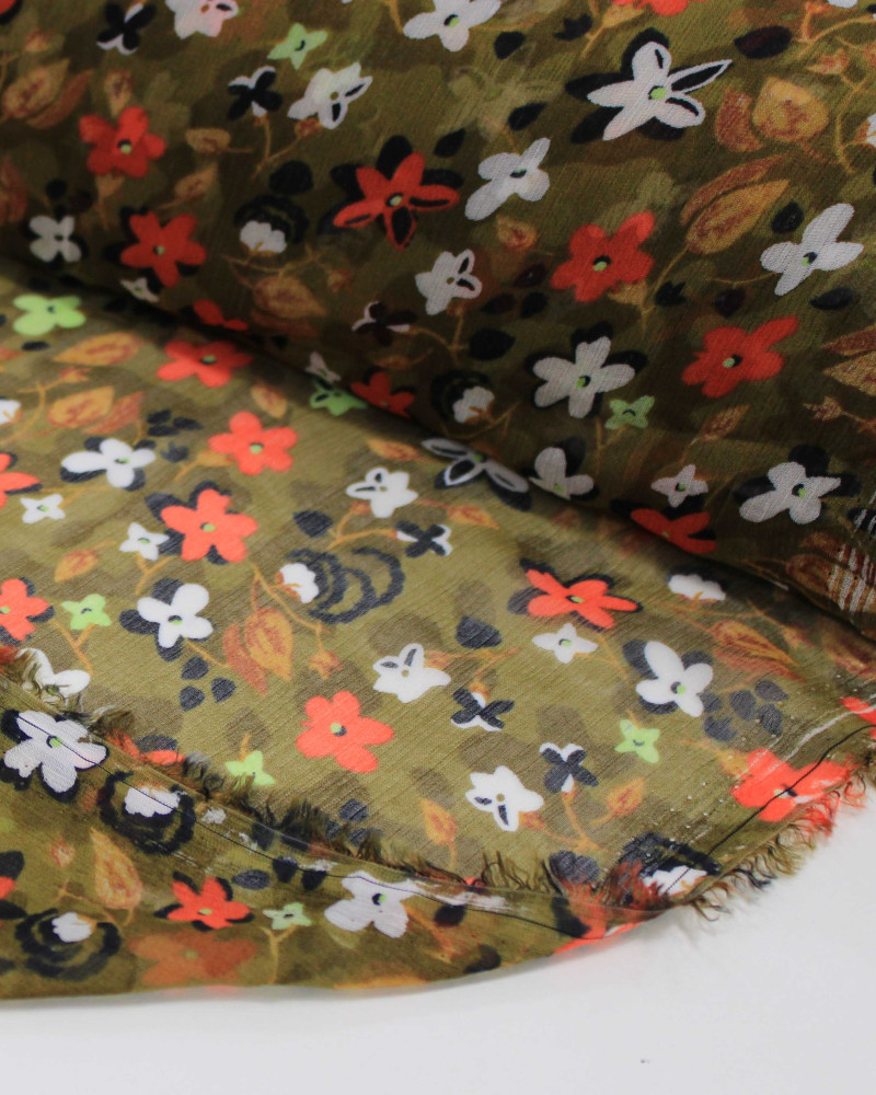 Tecido Crepe Chiffon Campo Floral Colorido e Caramelo
