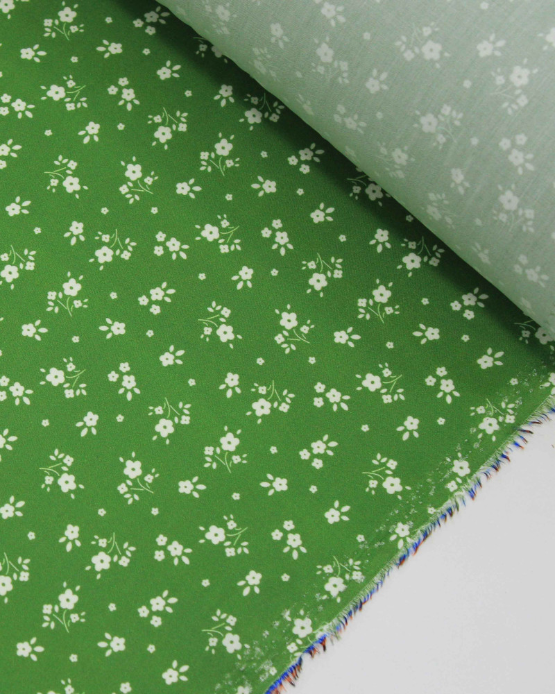 Tecido Viscose Premium Micro Ramos Florais Branco e Verde