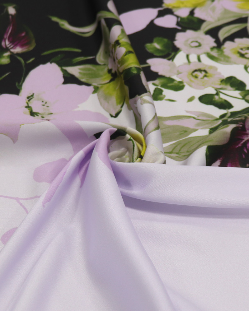 Tecido Crepe Silk Italiano Barrado Floral Lavanda e Preto