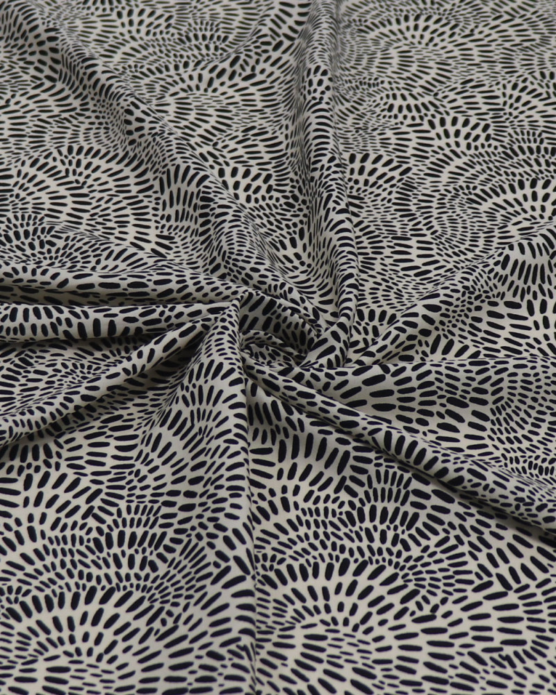 Tecido Viscose Circulados Pontilhados Preto e Vanila
