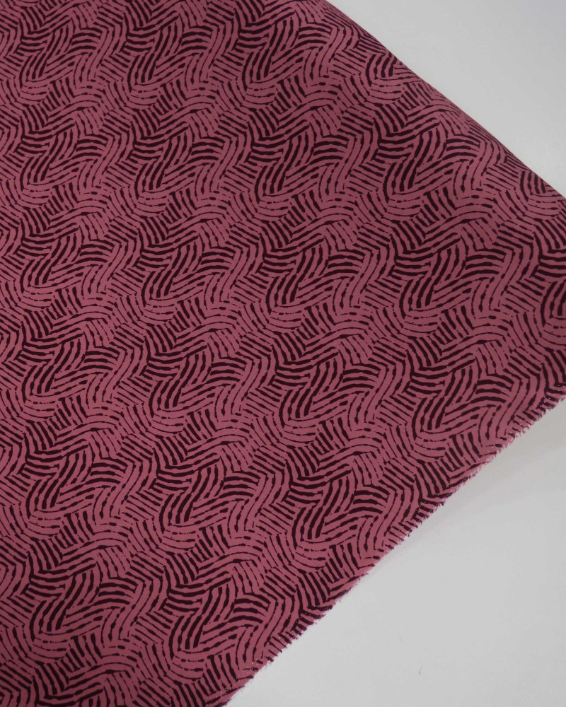 Tecido Viscose Estampa Digital Vinho e Rosa