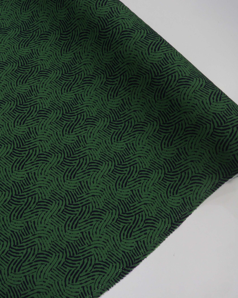 Tecido Viscose Estampa Digital Preto e Verde