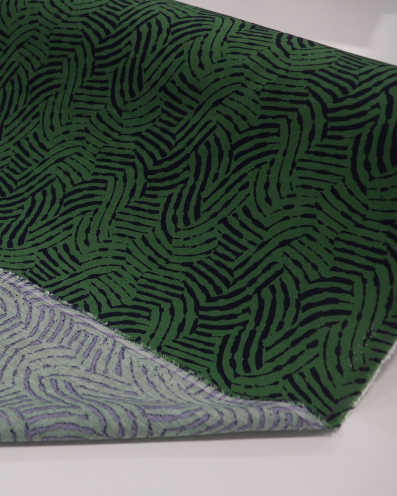 Tecido Viscose Estampa Digital Preto e Verde