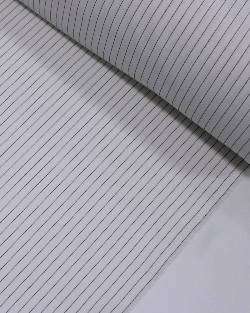 Tecido Alfaitaria de Viscose Risca de Giz Preto e Offwhite