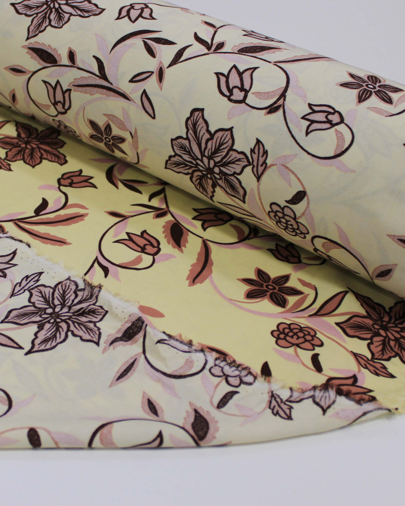 Tecido Viscose Ramos Florais Rosa Chá, Castanho e Amarelo Manteiga