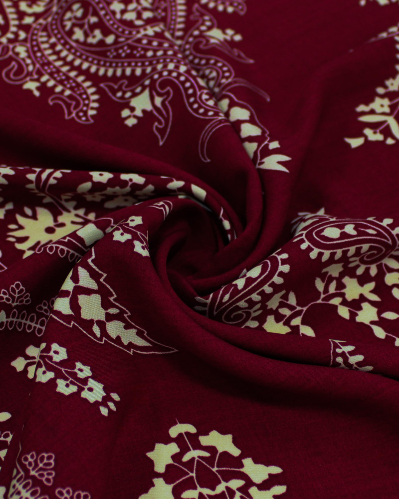 Tecido Viscose Arabescos em Cashmere Creme e Vermelho Rubi