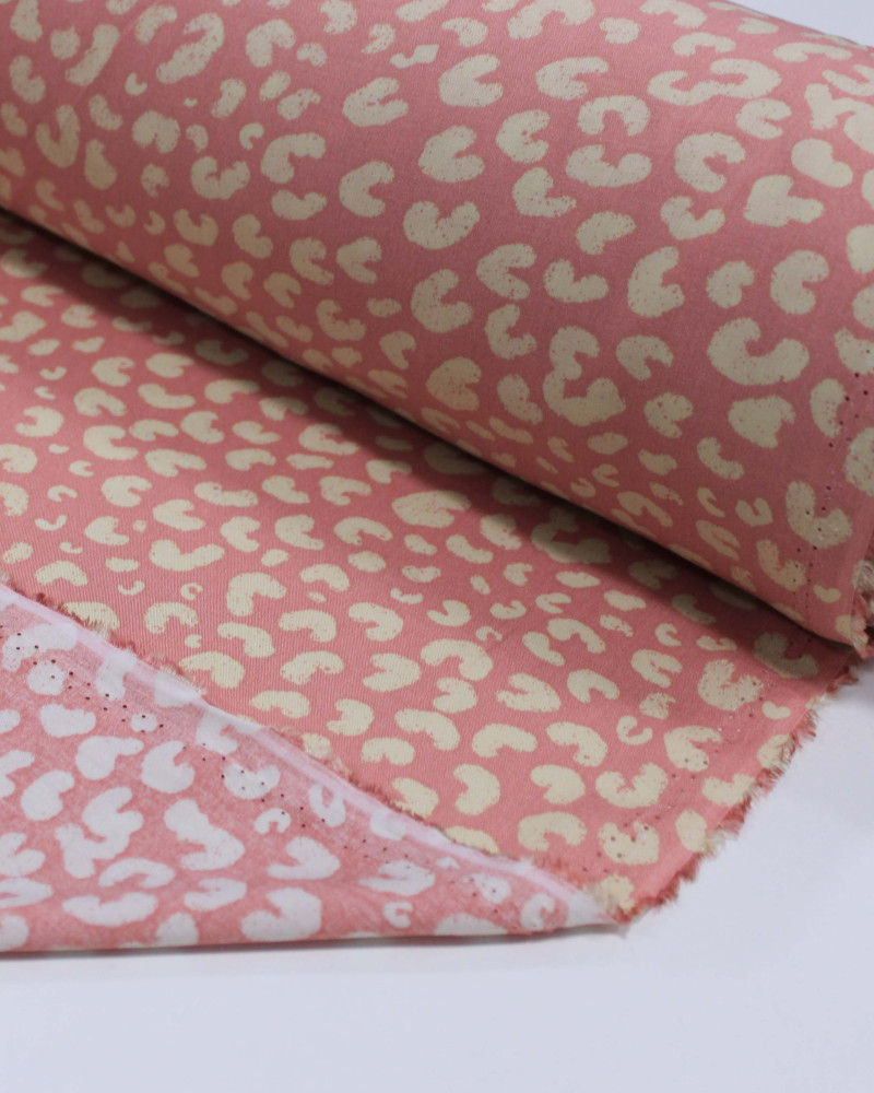 Tecido Viscose Animal Print Offwhie e Rosa
