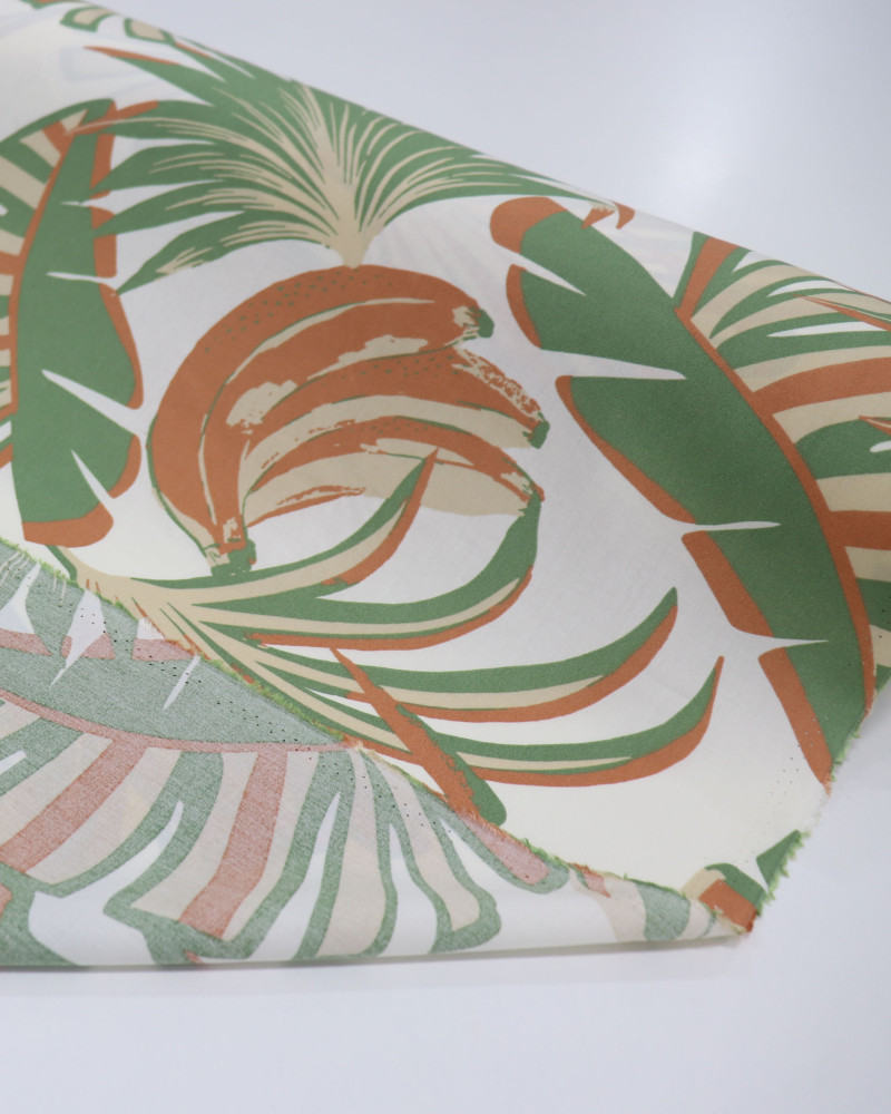 Tecido Viscose Folhagens de Bananeira, Verde e Offwhite