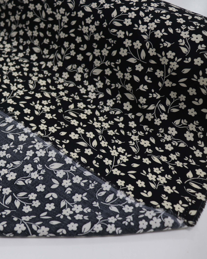Tecido Viscose Liberty Creme e Preto