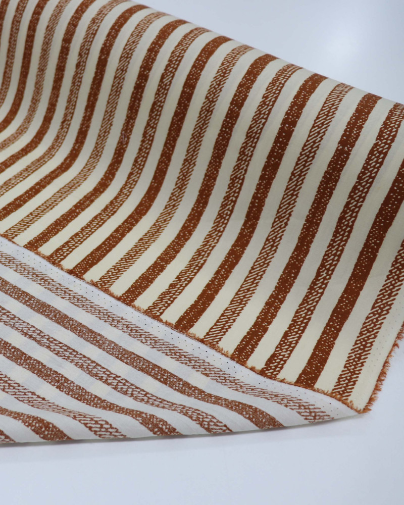 Tecido Viscose Listras Estampadas Creme e Terracota