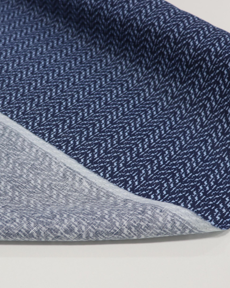 Tecido Linho Misto Italiano Listras em Chevron Tons de Azul
