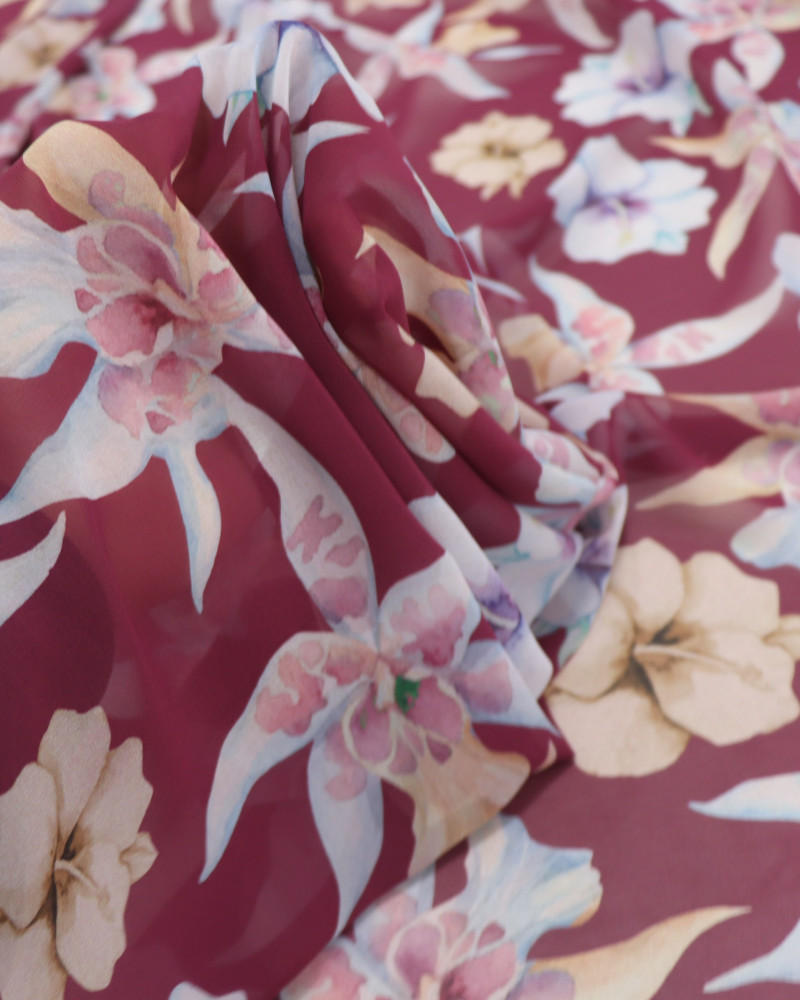 Tecido Crepe Chiffon Italiano Macro Flores Tons Pastéis e Vinho
