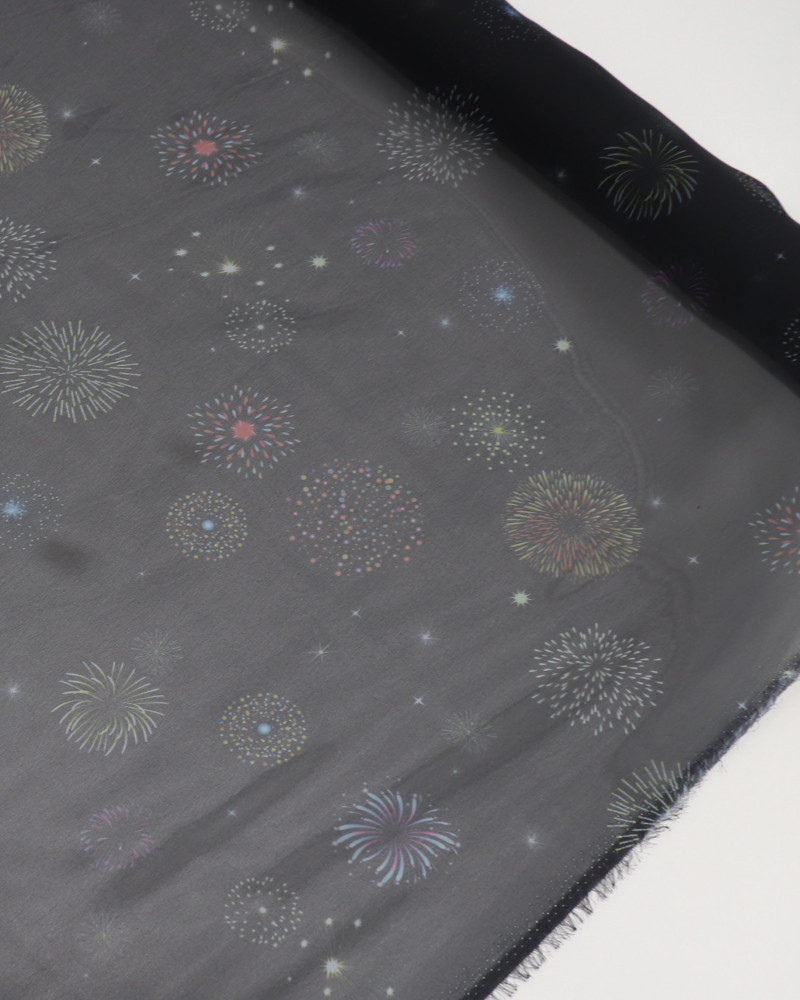 Tecido Crepe Chiffon Italiano Fogos de Artifício Colorido e Preto