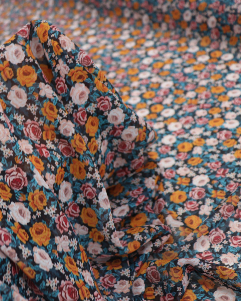 Tecido Crepe Chiffon Italiano Tapete de Rosas Colorido