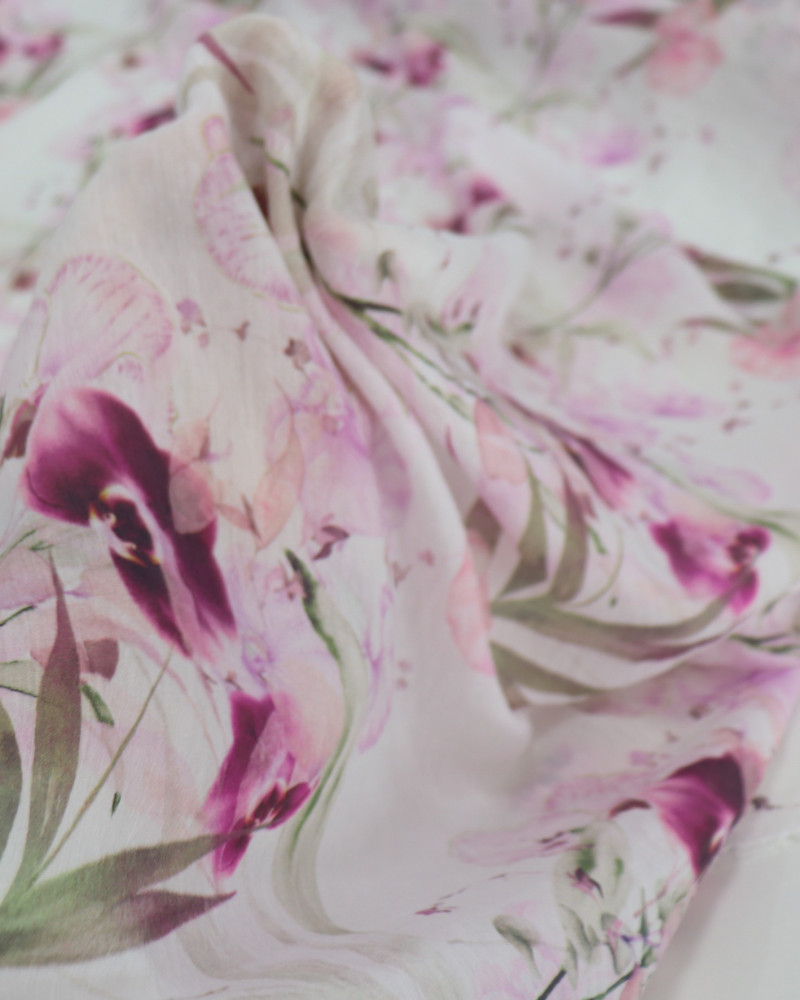 Tecido Cambraia de Algodão Italiano Orquídeas Tons de Lilás e Branco