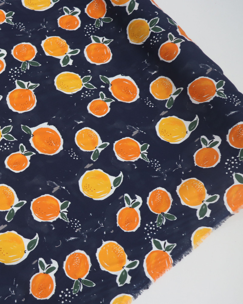 Tecido Tricoline Italiano Tangerinas e Azul Marinho