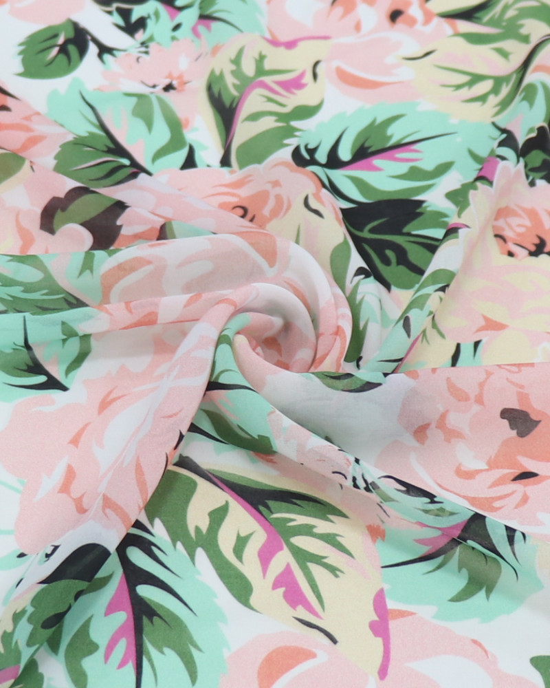 Tecido Crepe Chiffon Italiano Campo de Rosas Pêssego, Verde e Branco